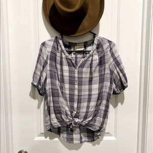 Universal Threads Blouse - size small NWOT